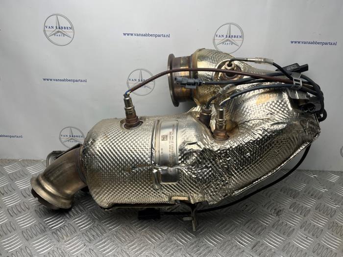 Usagé Catalyseur Mercedes C (W206) C-180 1.5 EQ Boost Prix € 750,00 Règlement à la marge proposé par van Sabben Parts