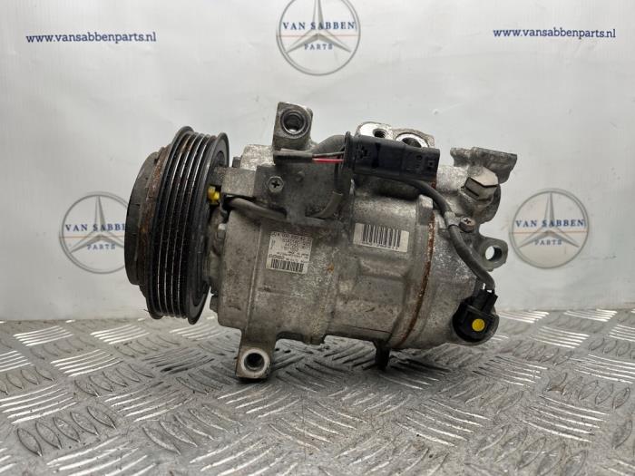 Usagé Compresseur de clim Mercedes CLA (118.3) 2.0 CLA-220 Turbo 16V Prix € 125,00 Règlement à la marge proposé par van Sabben Parts