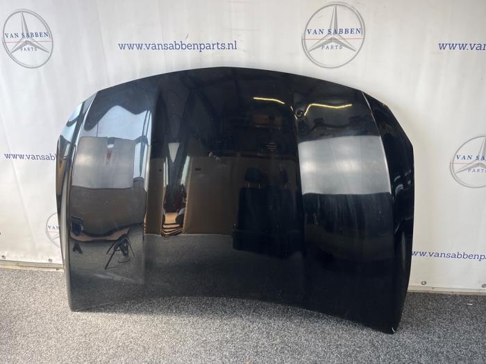 Używane Maska Mercedes GLA (156.9) 1.6 180 16V Cena € 500,00 Procedura marży oferowane przez van Sabben Parts