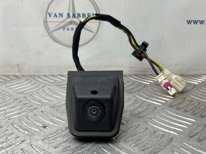 Begagnade Backkamera Mercedes Vito (447.6) 2.0 110 CDI 16V Pris € 151,25 Inklusive moms erbjuds av van Sabben Parts