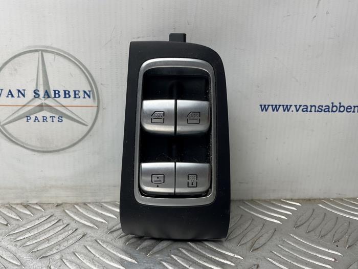 Usados Interruptor de ventanilla eléctrica Mercedes S (222.0/222.1) 2.1 S-300 BlueTEC Hybrid, S-300 h 16V Precio € 60,00 Norma de margen ofrecido por van Sabben Parts