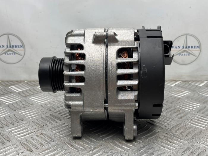 Usagé Dynamo Mercedes A-Klasse AMG (177.0) 2.0 A-35 AMG Turbo 16V 4Matic Prix € 150,00 Règlement à la marge proposé par van Sabben Parts