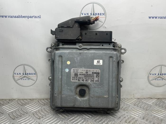 Used Engine management computer Mercedes ML II (164/4JG) 3.0 ML-320 CDI 4-Matic V6 24V Price € 225,00 Margin scheme offered by van Sabben Parts