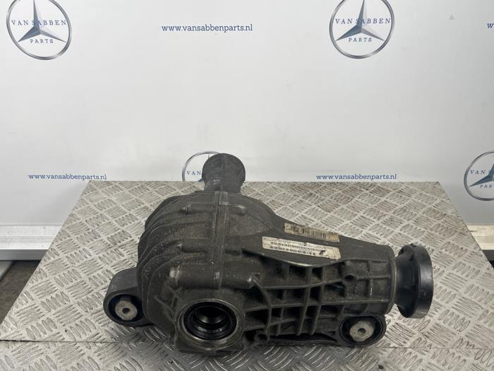 Usagé Différentiel avant Mercedes R (W251) 3.0 300 CDI 24V BlueEFFICIENCY 4-Matic Prix € 350,00 Règlement à la marge proposé par van Sabben Parts