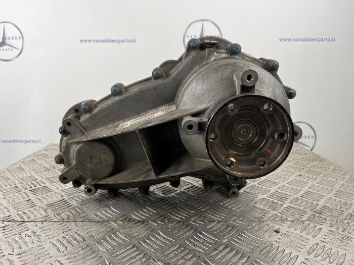 Transfer case housing