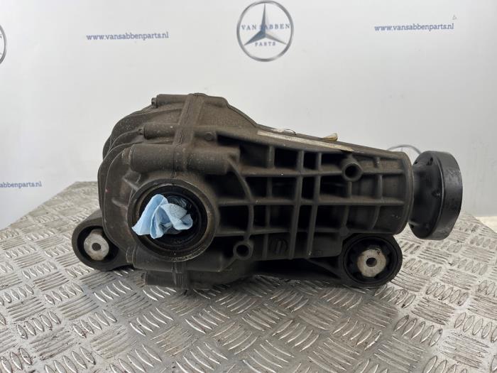 Usagé Différentiel avant Mercedes R (W251) 3.0 300 CDI 24V BlueEFFICIENCY 4-Matic Prix € 350,00 Règlement à la marge proposé par van Sabben Parts