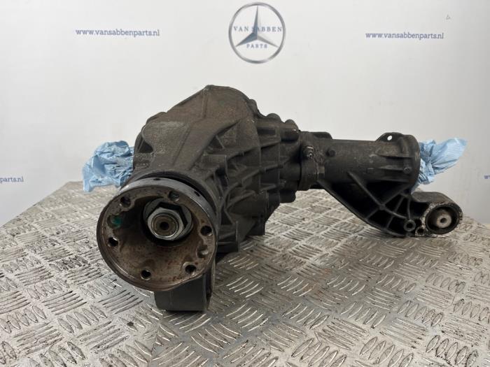 Gebrauchte Differential vorne Mercedes ML II (164/4JG) 3.0 ML-320 CDI 4-Matic V6 24V Preis € 300,00 Margenregelung angeboten von van Sabben Parts