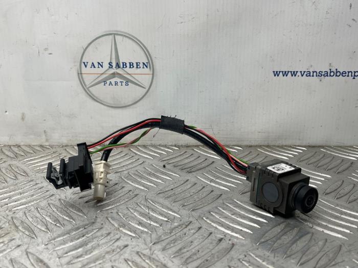 Begagnade Backkamera Mercedes Vito (447.6) 2.2 114 CDI 16V 4x4 Pris € 181,50 Inklusive moms erbjuds av van Sabben Parts