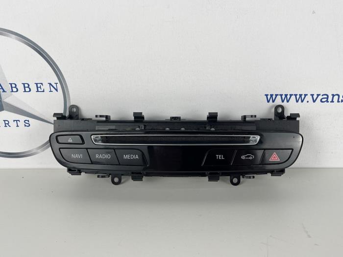 Usagé Commande ordinateur de bord Mercedes C Estate (S205) C-200 2.0 CGI 16V Prix € 25,00 Règlement à la marge proposé par van Sabben Parts