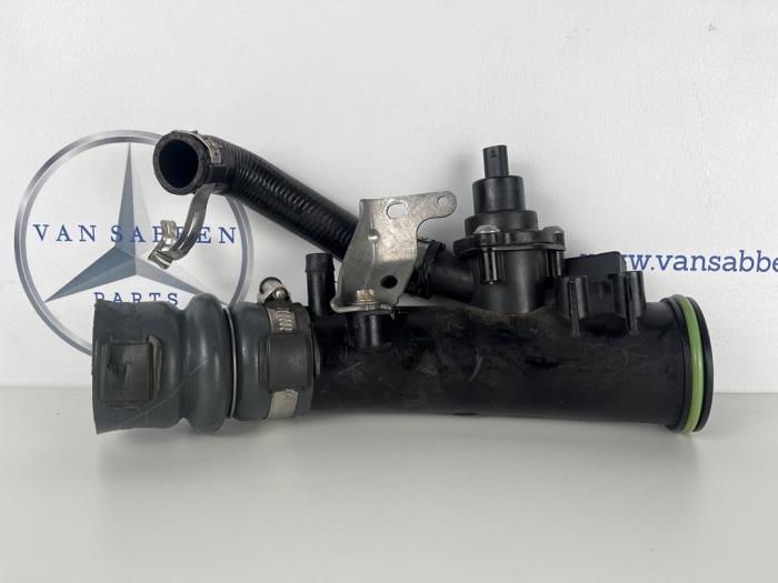 Gebrauchte Intercooler Rohr Mercedes C (W206) C-180 1.5 EQ Boost Preis € 75,00 Margenregelung angeboten von van Sabben Parts