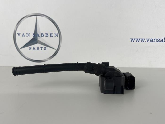 Gebrauchte Zündspule Mercedes C (W206) C-180 1.5 EQ Boost Preis € 20,00 Margenregelung angeboten von van Sabben Parts