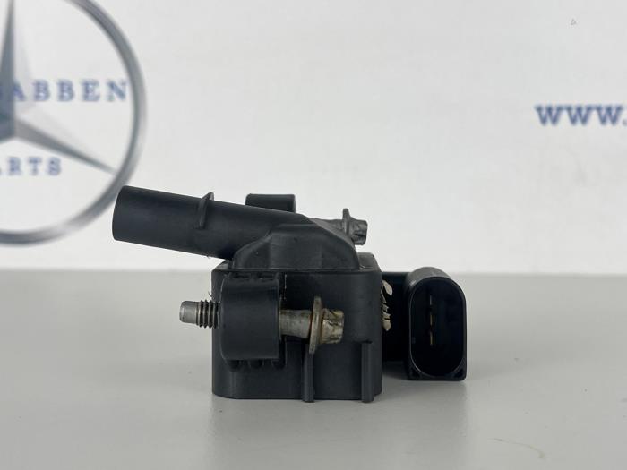 Gebrauchte Zündspule Mercedes C (W206) C-180 1.5 EQ Boost Preis € 30,00 Margenregelung angeboten von van Sabben Parts