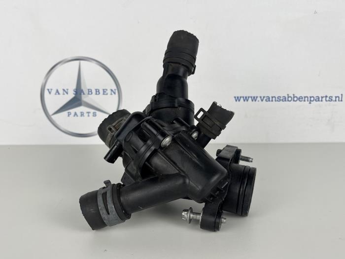 Begagnade Termostathus Mercedes CLA (118.3) 1.3 CLA-200 Turbo 16V Pris € 30,00 Marginaltabell erbjuds av van Sabben Parts