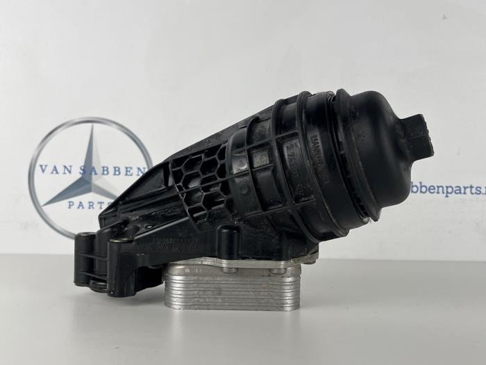 Gebrauchte Ölfiltergehäuse Mercedes A (177.0) 2.0 A-220 Turbo 16V Preis € 30,00 Margenregelung angeboten von van Sabben Parts