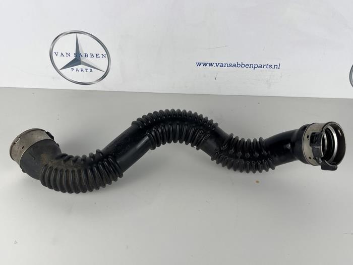 Begagnade Laddluftkylarrör Mercedes A (W176) 1.6 A-180 16V Pris € 20,00 Marginaltabell erbjuds av van Sabben Parts