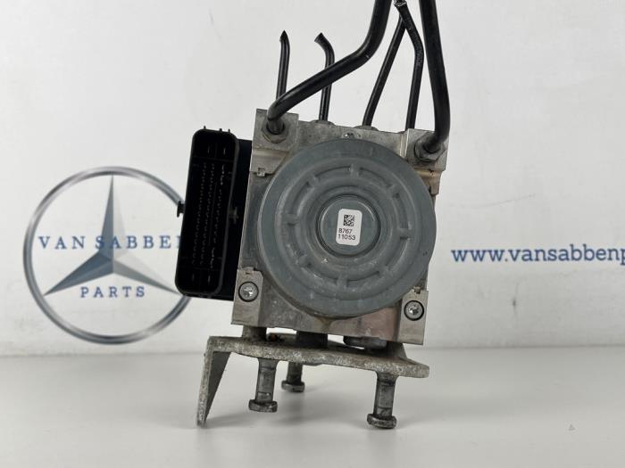 Gebrauchte ABS Pumpe Mercedes C Estate (S205) C-180 BlueTEC, C-180 d 1.6 16V Preis € 70,00 Margenregelung angeboten von van Sabben Parts
