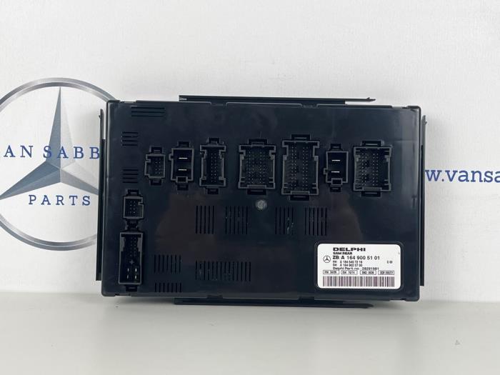 Nowe Modul Comfort Mercedes ML II (164/4JG) 3.0 ML-350 CDI 4-Matic V6 24V Cena € 574,75 Z VAT oferowane przez van Sabben Parts
