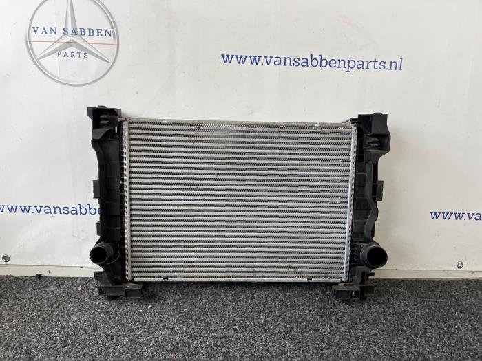 Usados Intercooler Mercedes C Estate (S205) C-180 BlueTEC, C-180 d 1.6 16V Precio € 200,00 Norma de margen ofrecido por van Sabben Parts
