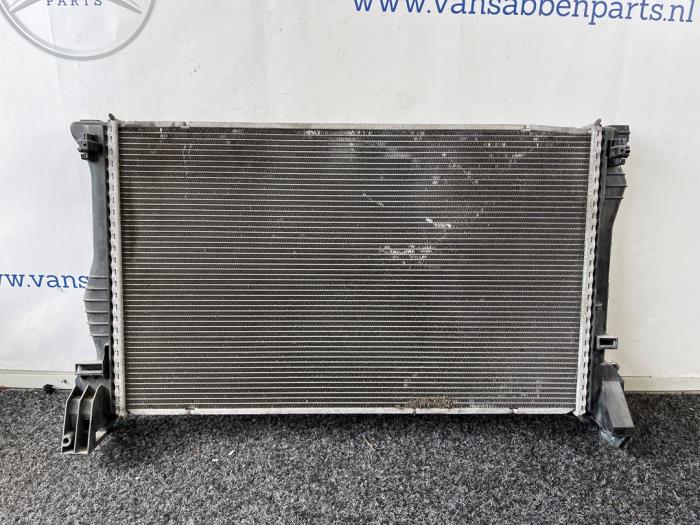Gebrauchte Kühler Mercedes Vito (447.6) 2.2 114 CDI 16V Preis € 72,60 Mit Mehrwertsteuer angeboten von van Sabben Parts