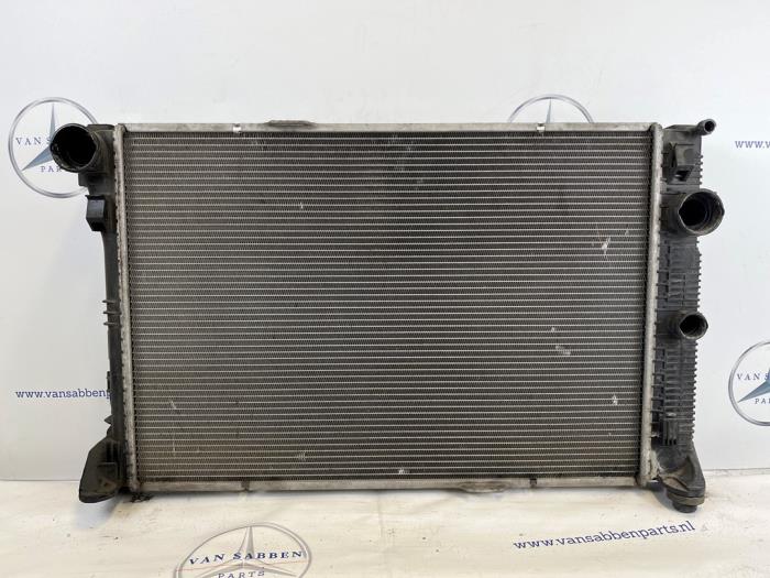 Gebrauchte Kühler Mercedes C (W204) 2.2 C-220 CDI 16V BlueEFFICIENCY Preis € 100,00 Margenregelung angeboten von van Sabben Parts