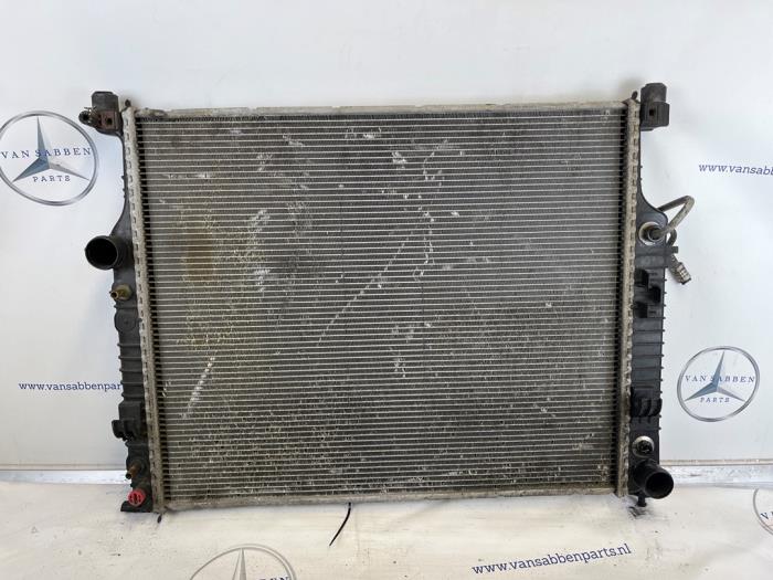 Gebrauchte Kühler Mercedes ML II (164/4JG) 3.0 ML-280 CDI 4-Matic V6 24V Preis € 75,00 Margenregelung angeboten von van Sabben Parts