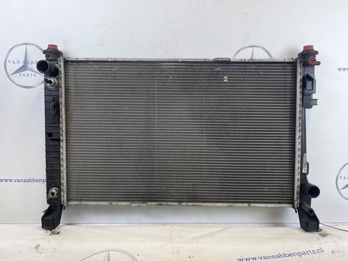 Używane Chlodnica Mercedes B (W245) 1.7 B-180 16V Cena € 40,00 Procedura marży oferowane przez van Sabben Parts