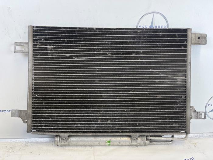 Begagnade Kondensor, luftkonditionering Mercedes A (W169) 2.0 A-180 CDI 16V 3-Drs. Pris € 50,00 Marginaltabell erbjuds av van Sabben Parts