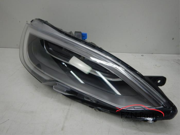 Nowe Reflektor prawy Tesla Model S Cena € 999,00 Z VAT oferowane przez FZN Parts