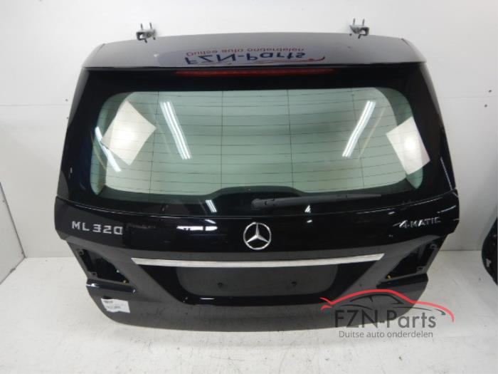 Używane Tylna klapa Mercedes ML III (166) Cena € 899,01 Z VAT oferowane przez FZN Parts