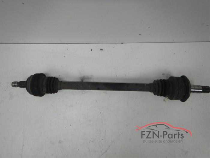 Begagnade Drivaxel, höger bak Mercedes C (W205) C-200 2.0 CGI 16V Pris € 199,00 Inklusive moms erbjuds av FZN Parts