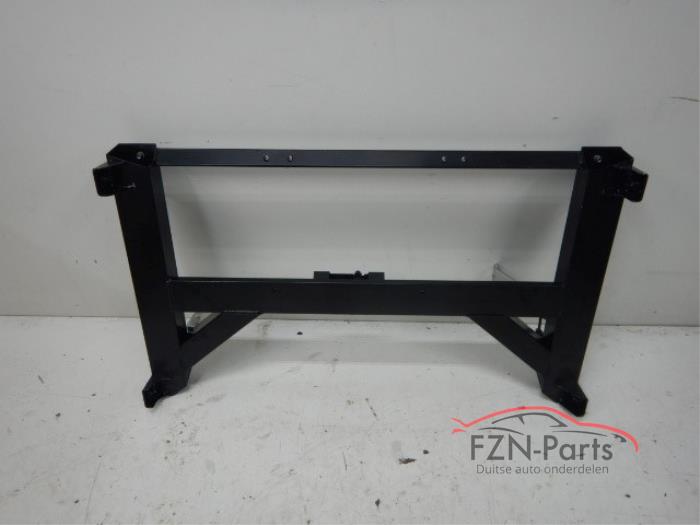 Begagnade Underram Audi R8 Pris € 199,00 Inklusive moms erbjuds av FZN Parts