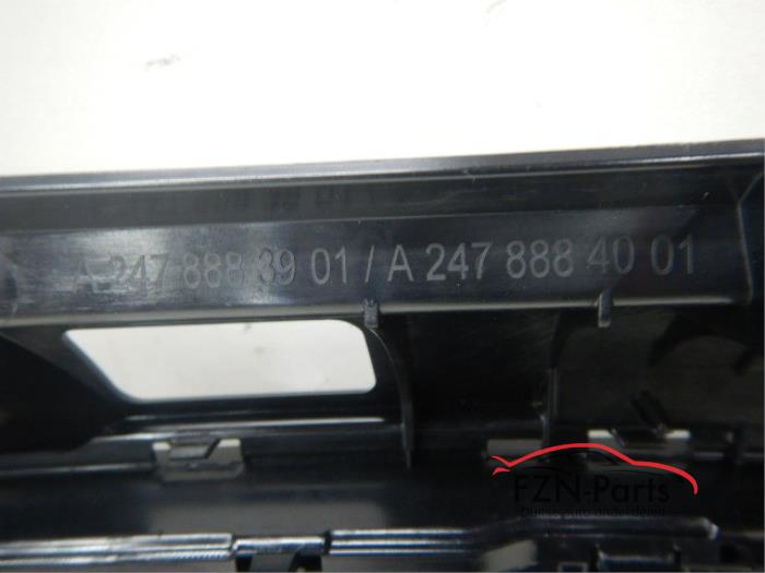 Używane Grill Mercedes GLA (H247) Cena € 299,00 Z VAT oferowane przez FZN Parts