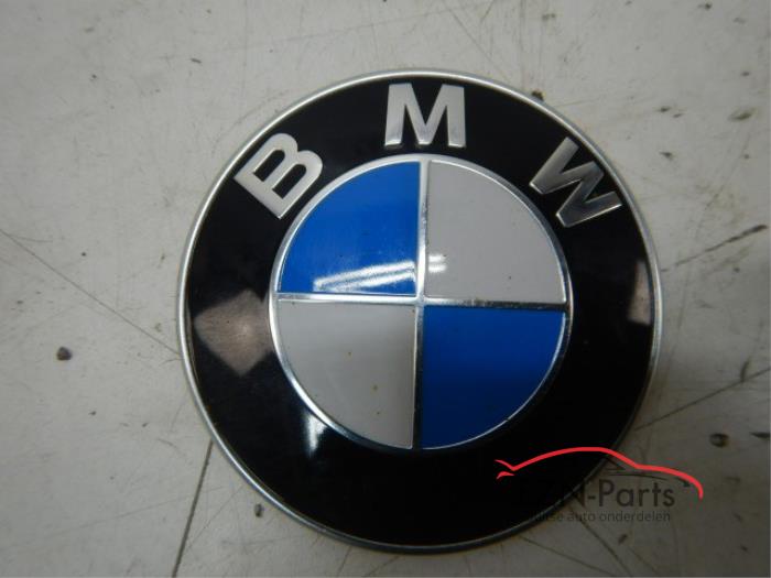 Używane Emblemat BMW 1-Serie Cena € 29,00 Z VAT oferowane przez FZN Parts