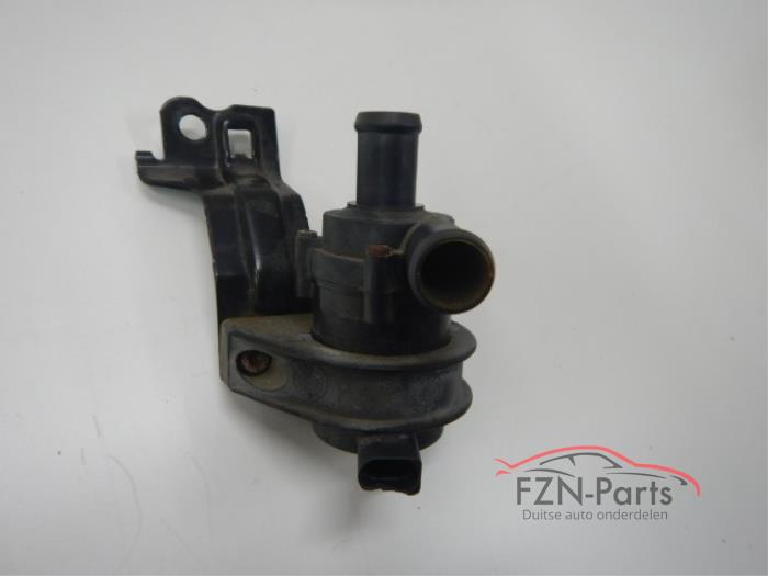 Begagnade Vattenpump Volkswagen Tiguan Pris € 75,00 Inklusive moms erbjuds av FZN Parts