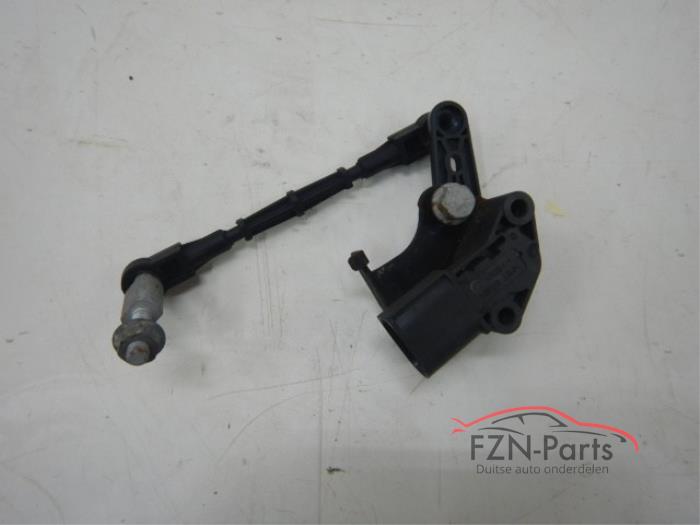 Begagnade Strålkastarhöjd positionssensor Audi A4 Pris € 75,00 Inklusive moms erbjuds av FZN Parts