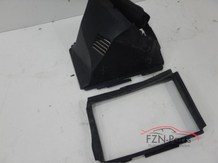 Begagnade Lufttratt Audi RS 6 Avant (C8) Pris € 49,01 Inklusive moms erbjuds av FZN Parts