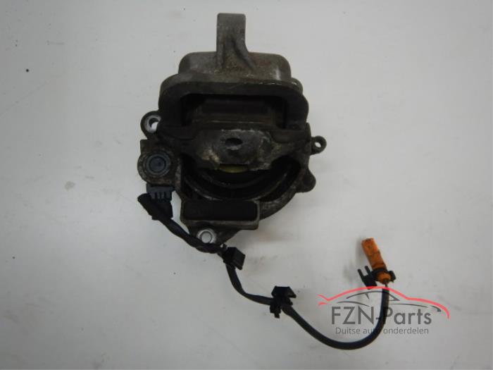 Support moteur Audi A8 (D4), 2009 / 2018 4.2 TDI V8 32V Quattro, Berline, 4 portes, Diesel, 4.134cc, 258kW (351pk), 4x4, CDSB, 2009-11 / 2014-04, 4H2; 4H8; 4HC; 4HL (Occasion)