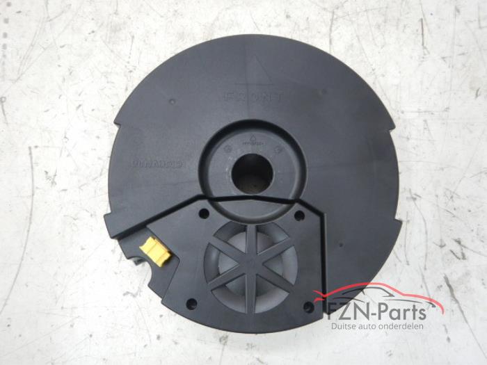 Używane Subwoofer Volkswagen Passat Variant (3G5) Cena € 149,00 Z VAT oferowane przez FZN Parts