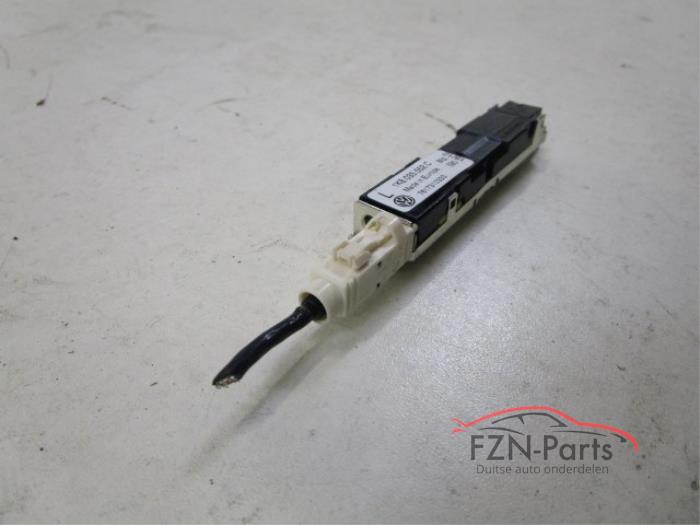 Używane Antena Volkswagen Scirocco Cena € 25,00 Z VAT oferowane przez FZN Parts