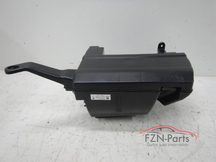 Używane Subwoofer Skoda Superb (3V3) Cena € 179,00 Z VAT oferowane przez FZN Parts