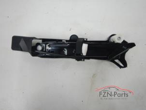 Usagé Ensemble cric Audi A6 Prix € 75,00 Prix TTC proposé par FZN Parts