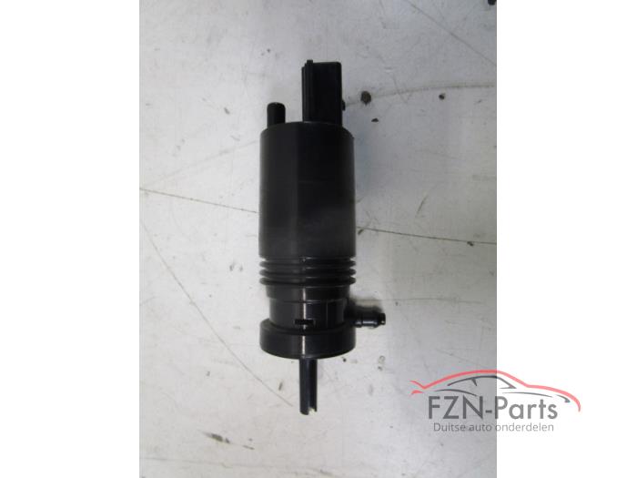 Używane Pompa spryskiwacza reflektorów Volkswagen Passat Variant (3G5) Cena € 25,00 Z VAT oferowane przez FZN Parts