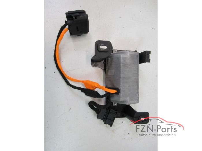 Używane Przetwornica Volkswagen Golf VII Variant (AUVV) Cena € 79,00 Z VAT oferowane przez FZN Parts