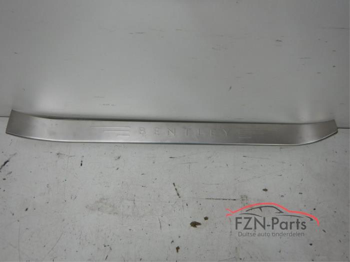 Begagnade Dekorstripe Bentley Continental GT Pris € 199,00 Inklusive moms erbjuds av FZN Parts