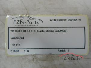 Intercooler Rohr van een Volkswagen Golf VIII (CD1) 2.0 TSI R 16V 4Motion 2024