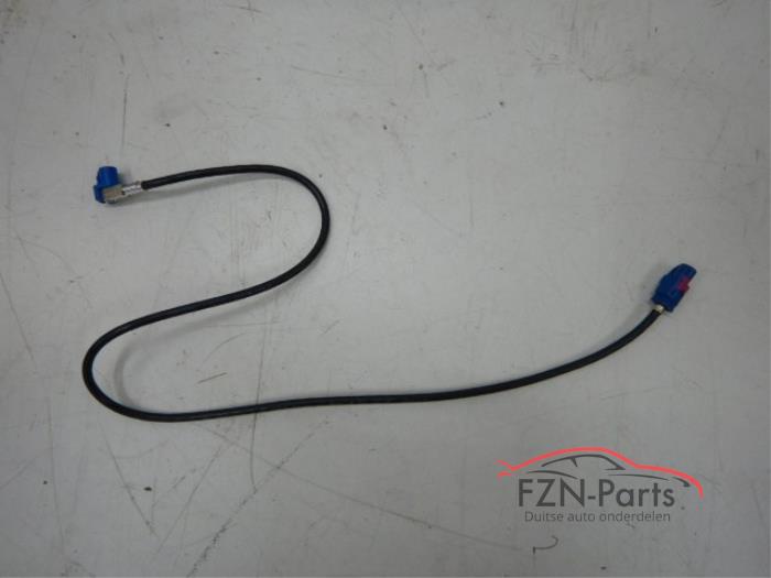 Używane Antena Mercedes G-Klasse Cena € 49,01 Z VAT oferowane przez FZN Parts