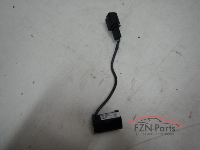 Używane Mikrofon Volkswagen Golf VII (AUA) Cena € 25,00 Z VAT oferowane przez FZN Parts