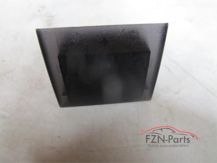 Begagnade Ljussensor Volkswagen Passat Pris € 19,00 Inklusive moms erbjuds av FZN Parts