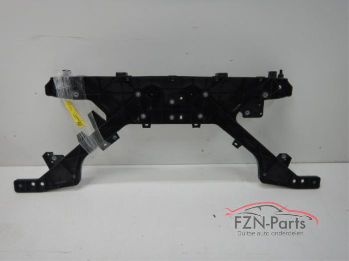 Begagnade Front Tesla Model 3 Pris € 299,00 Inklusive moms erbjuds av FZN Parts