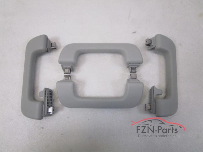 Begagnade Handtagsset Volkswagen Touareg Pris € 49,01 Inklusive moms erbjuds av FZN Parts